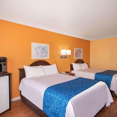 Travelodge By Wyndham Кингман Екстериор снимка