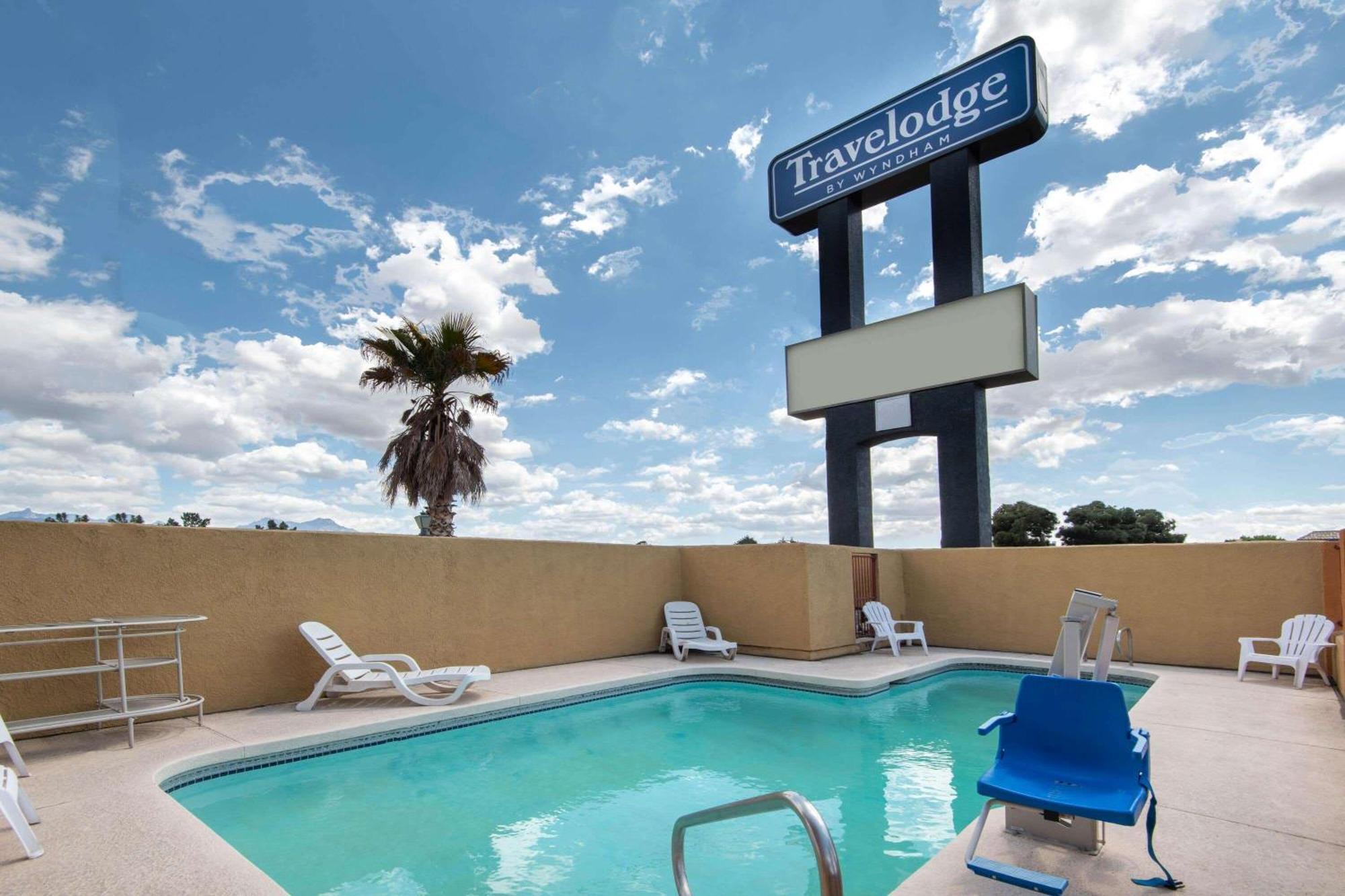 Travelodge By Wyndham Кингман Екстериор снимка
