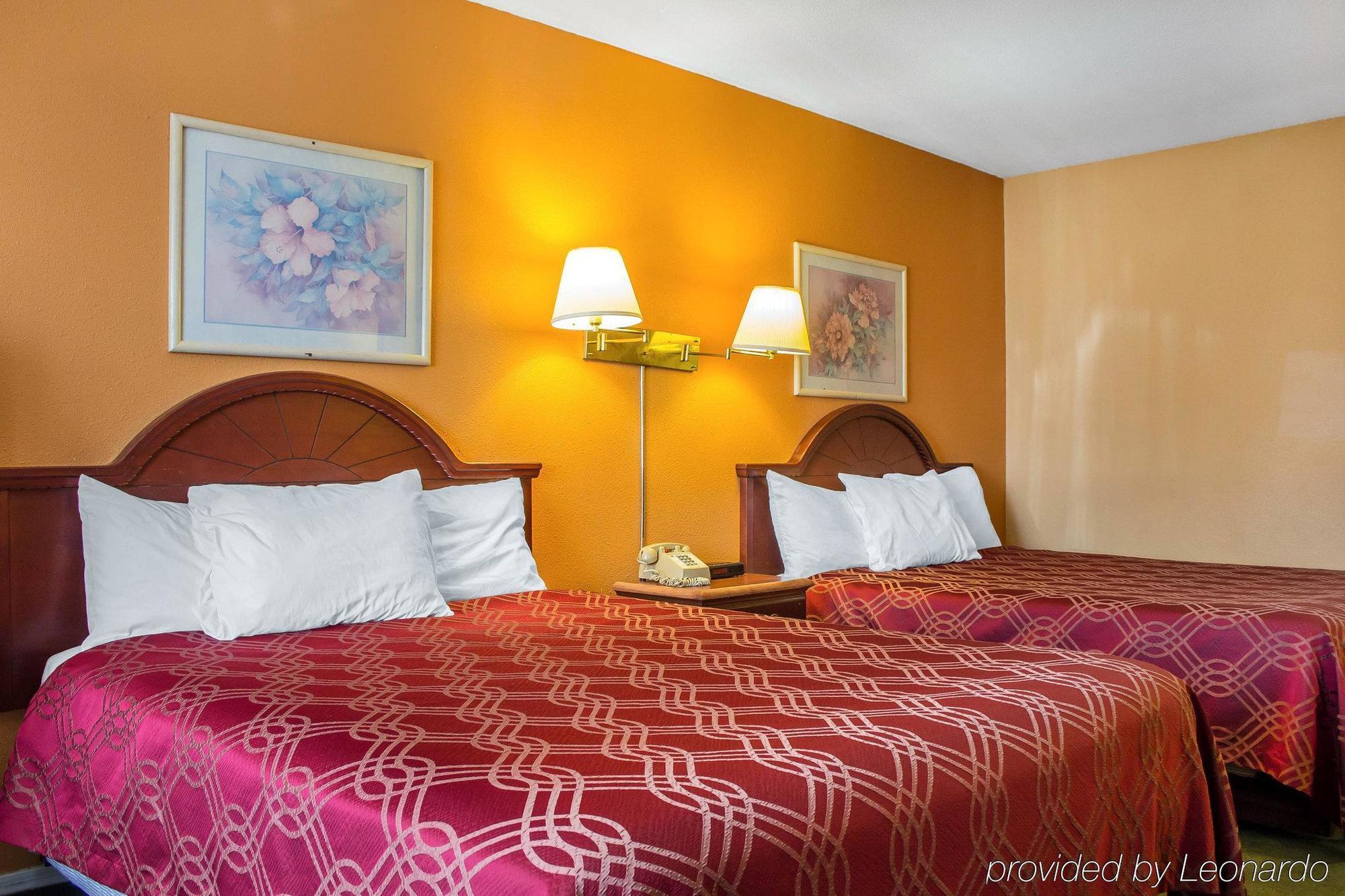 Travelodge By Wyndham Кингман Екстериор снимка