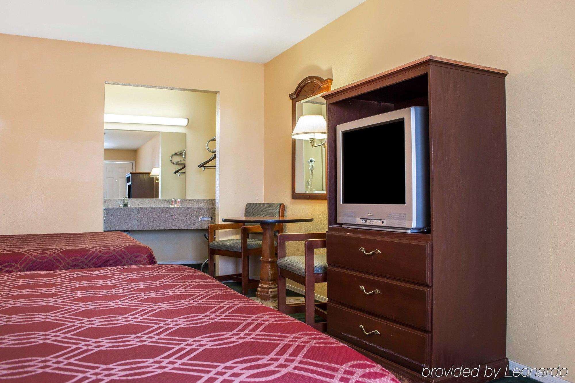 Travelodge By Wyndham Кингман Екстериор снимка